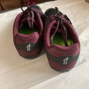 Inov Workout Shoe (cross training) Size 9